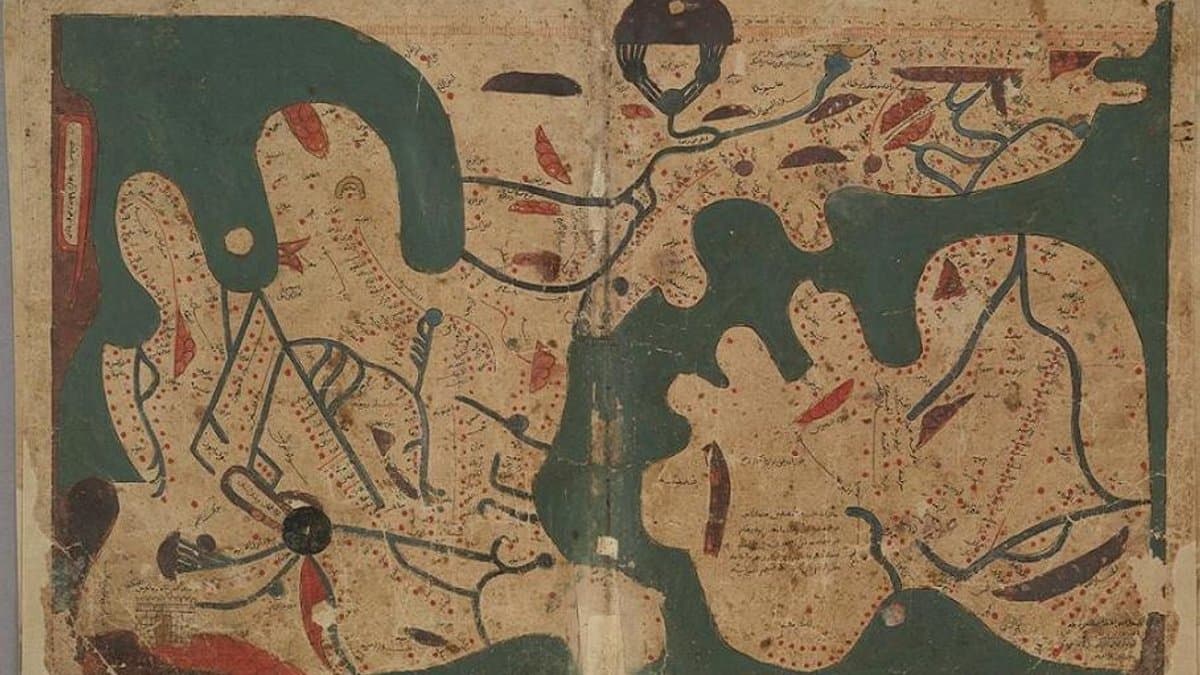 Rectangular world map at folios 23b-24a of Bodleian MS Arab. c. 90; proof image reproduced by Muslim Heritage with Bodleian credit.