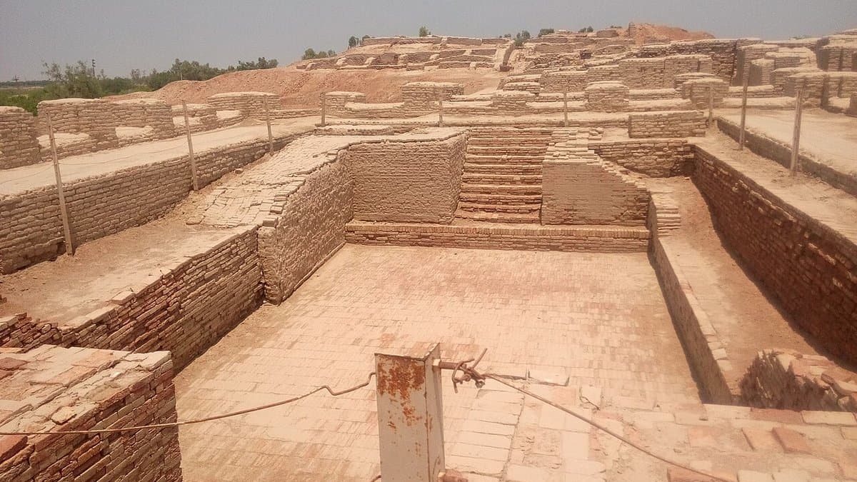 Rectangular brick-lined Great Bath and surrounding rooms at Mohenjo-daro.