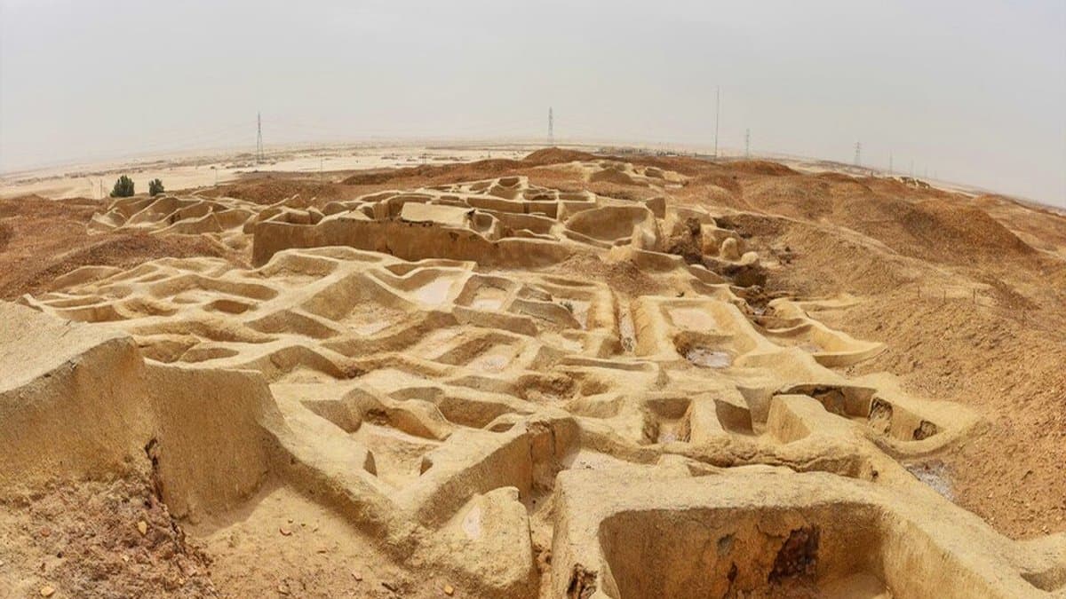 Mudbrick archaeological remains across the desert site of Shahr-i Sokhta.