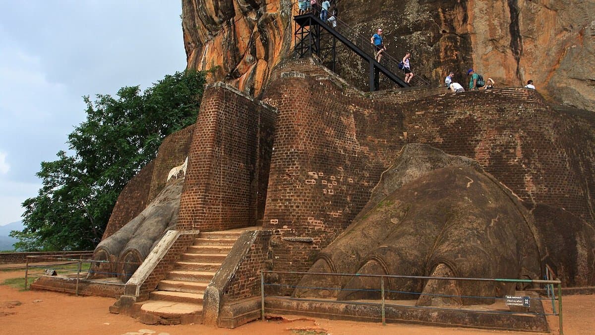 Two giant sculpted lion paws flanking the stairway at Sigiriya.