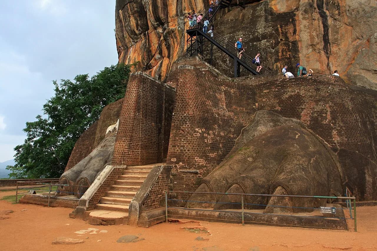 Two giant sculpted lion paws flanking the stairway at Sigiriya.