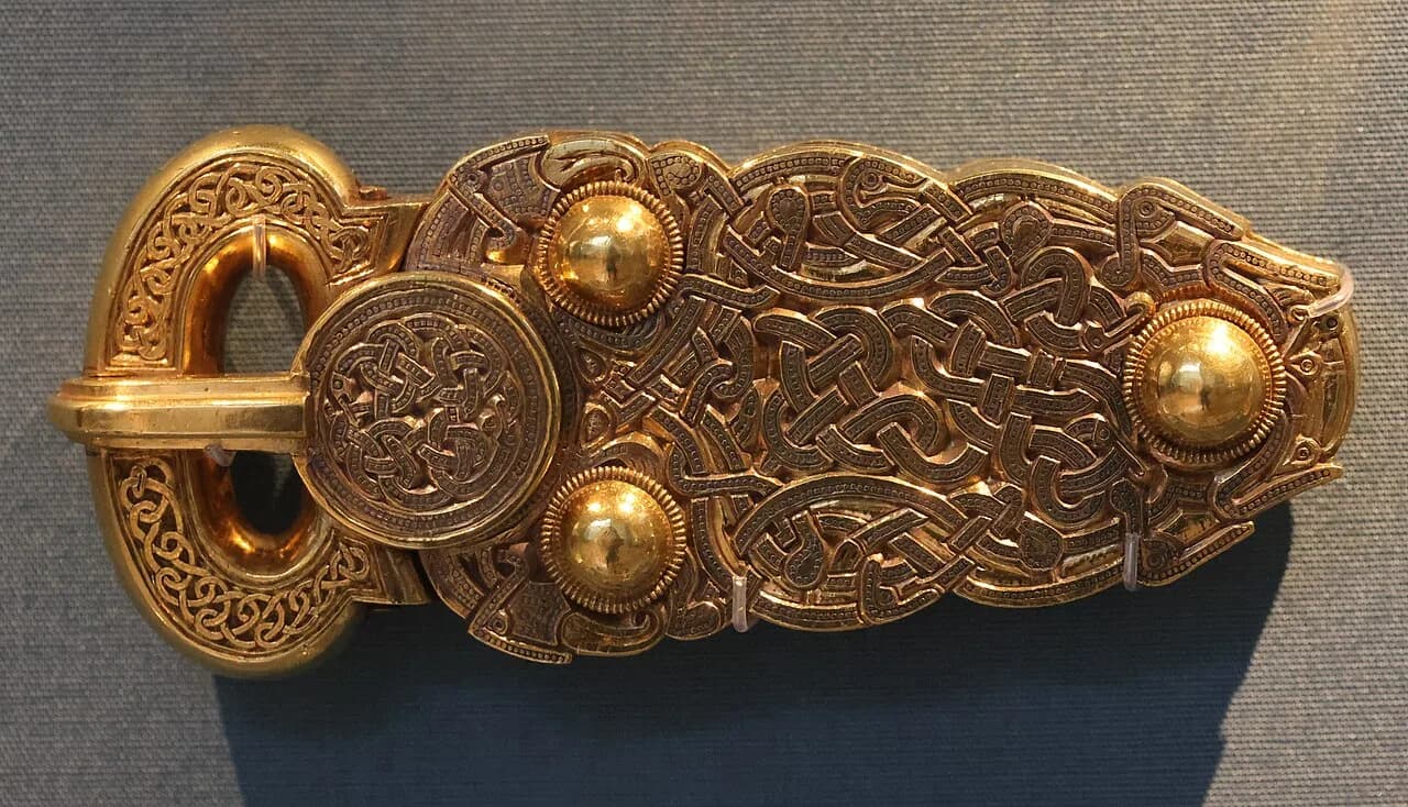 Sutton hoo Great_gold_buckle 1939,1010.1
