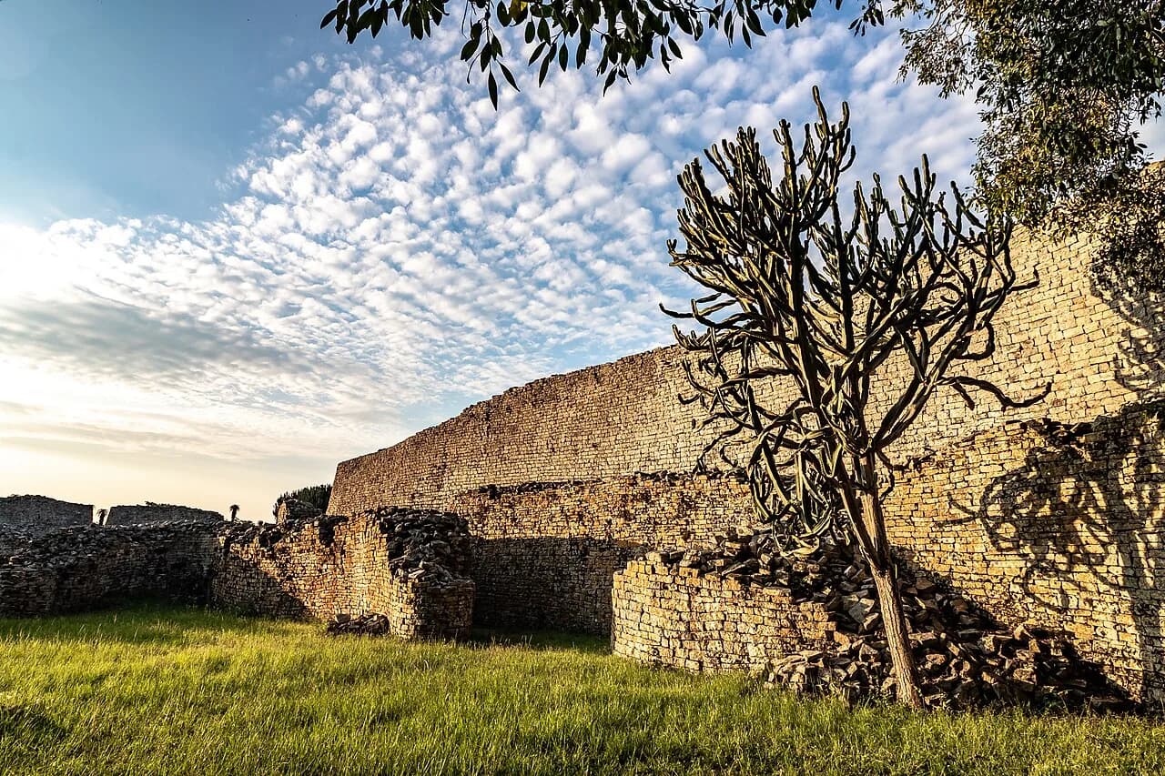 Tall dry-stone wall at the Great Enclosure of Great Zimbabwe.
